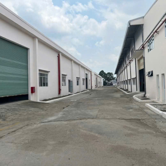 Tổng diện tích đất 30.000m²  ✅ Diện tích nhà xưởng 15.000m²